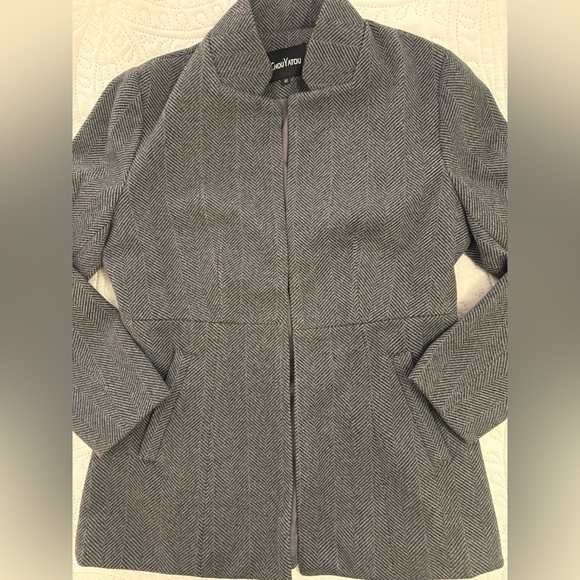 Women's Gray Blazer - Picture 9 of 15